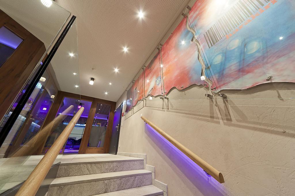 Harakiri Partyhouse Hotel Mayrhofen Ngoại thất bức ảnh