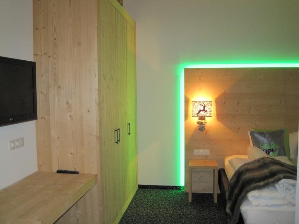 Harakiri Partyhouse Hotel Mayrhofen Ngoại thất bức ảnh